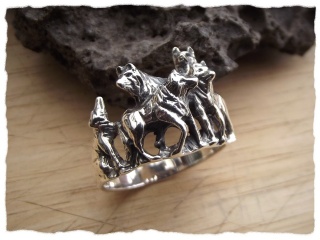 Ring "Wolfsrudel" aus Silber 68/21.5