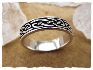 Ring "Keltischer Knoten" aus Silber 60/19